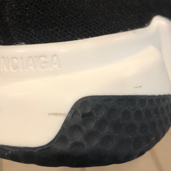 Balenciaga - Picture 5 of 5